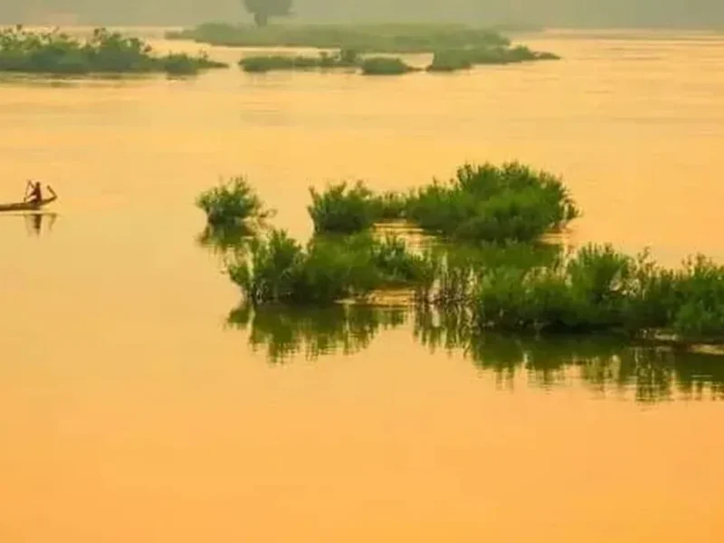 4,000 Islands, Laos